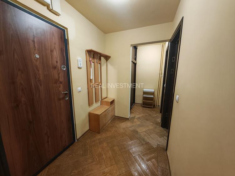 Garsoniera decomandata mobilata utilata KM 4-5 - 6