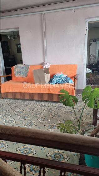 Casa tip duplex, Rm.Valcea, str. N.Iancovescu - 14