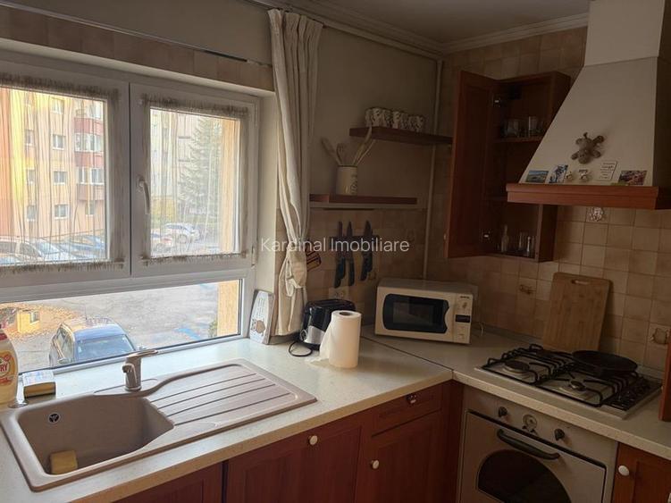 Apartament 3 camere structura mare, etajul 1,  Scriitorilor - 10