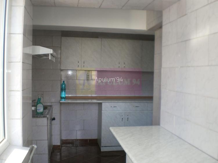 Apartament 3 camere pe bd Decebal - 4