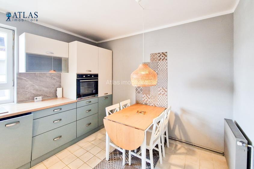 Decomandat, 3 camere, 91 mp., ultracentral, et. 2  din 4, vedere catre Tampa, - 13