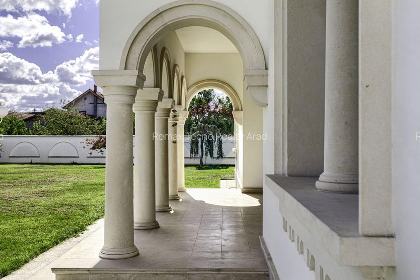 Stil si eleganta ! Vila superba 320 mp cu teren 1728 mp in Mandruloc - 42
