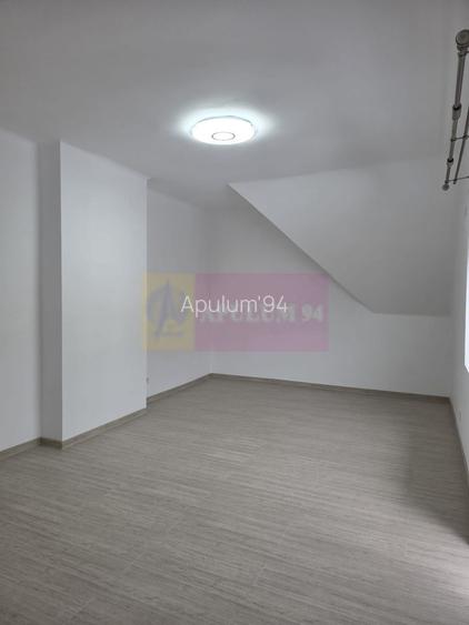 Vila de vanzare cu 6 camere in Sinaia - 20