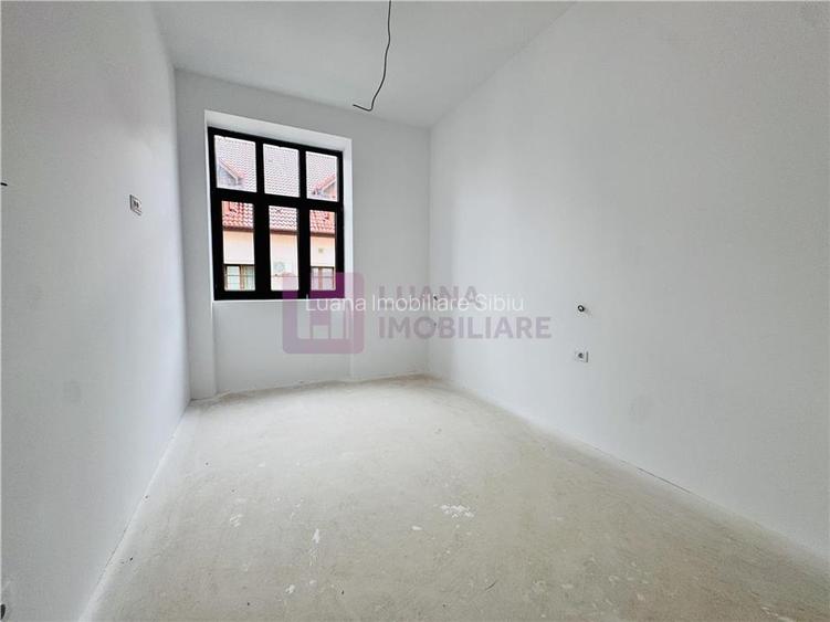 Apartament cu 3 camere de vanzare | Centru | renovat integral | pivnita - 4