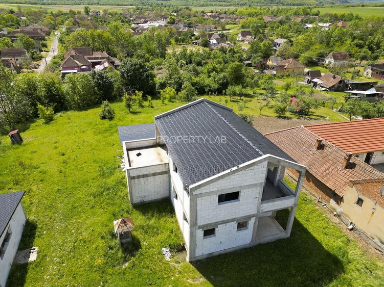 Casă la roșu din BCA de vânzare în Județul Arad - 19