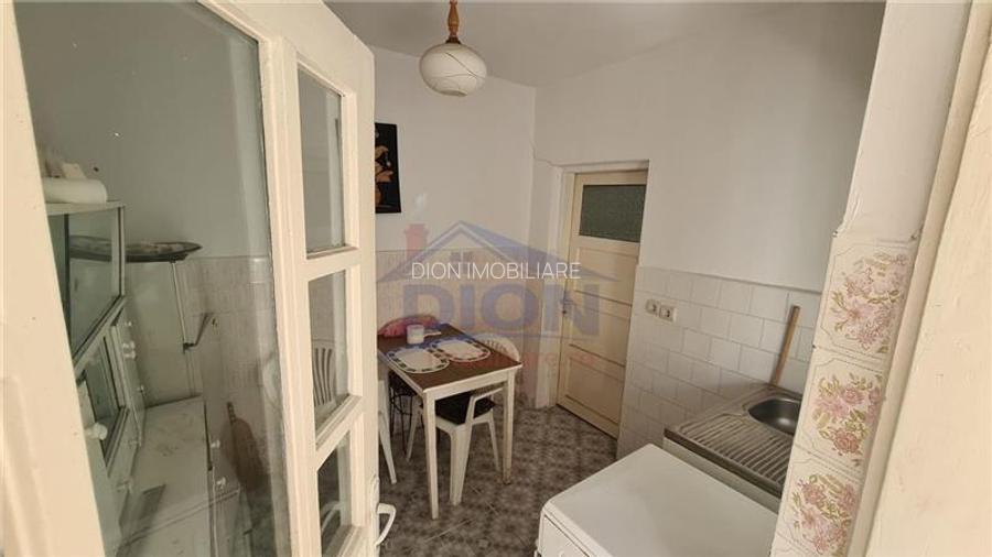 Central -Casa si teren in  municipiul Calarasi--Grivita - 8