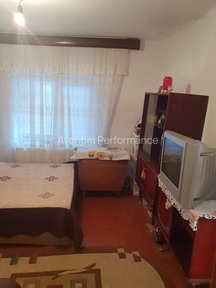 2 Camere la curte - 2