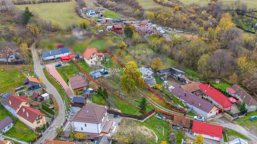 Casă / Vilă cu 6 camere de vânzare in Tarlungeni - 3