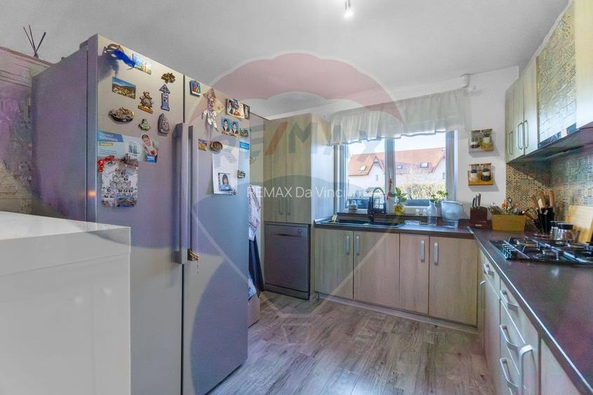 Casă / Vilă cu 4 camere de vânzare în zona Central - 16