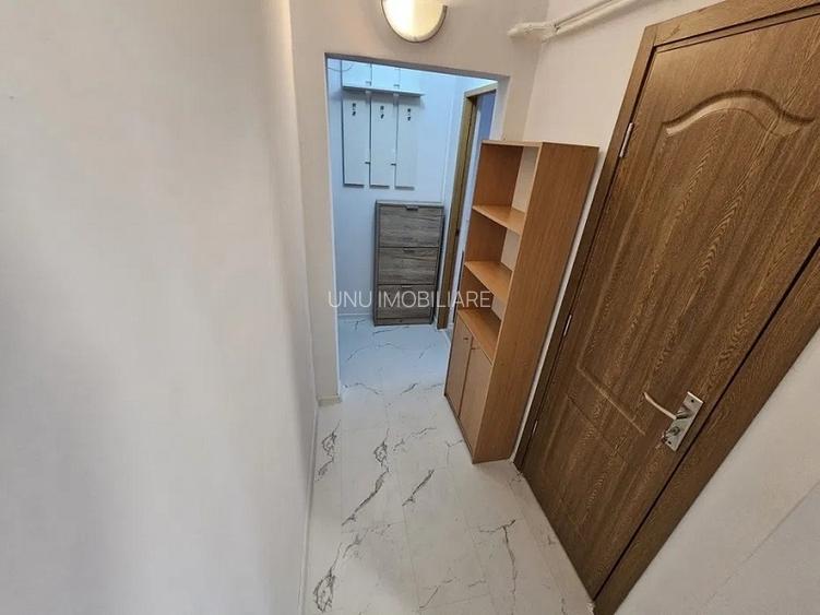 Apartament cu 3 camere - zona Podu Ros - Vis a vis de Directia de Pasapoarte - 3