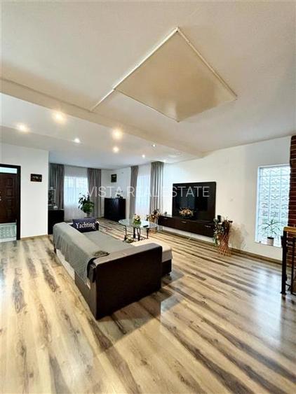 Casa individuala, S+P+M, 5 dormitoare, teren 586mp, zona buna, Harman - 2