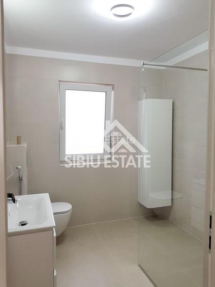 Casa noua de inchiriat cu 4 camere 3 bai-prima inchiriere Cisnadie - 5