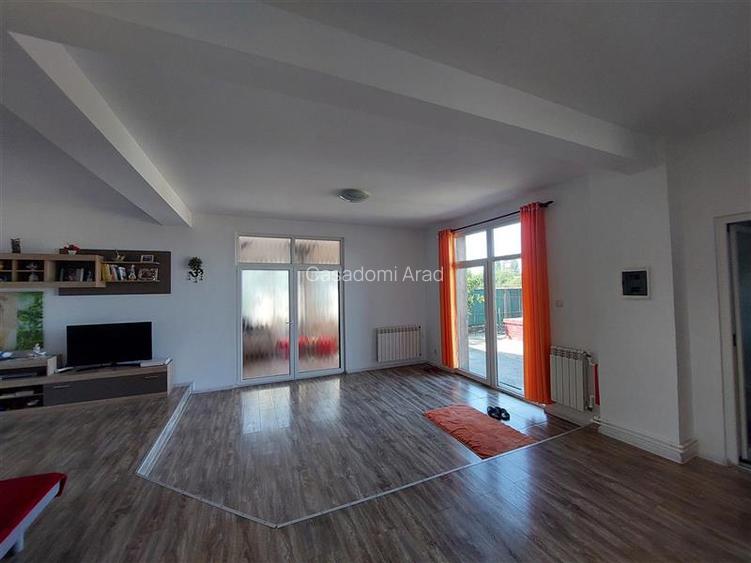 PRET REDUS!!! Casa cu 4 dormitoare in Sofronea - 7