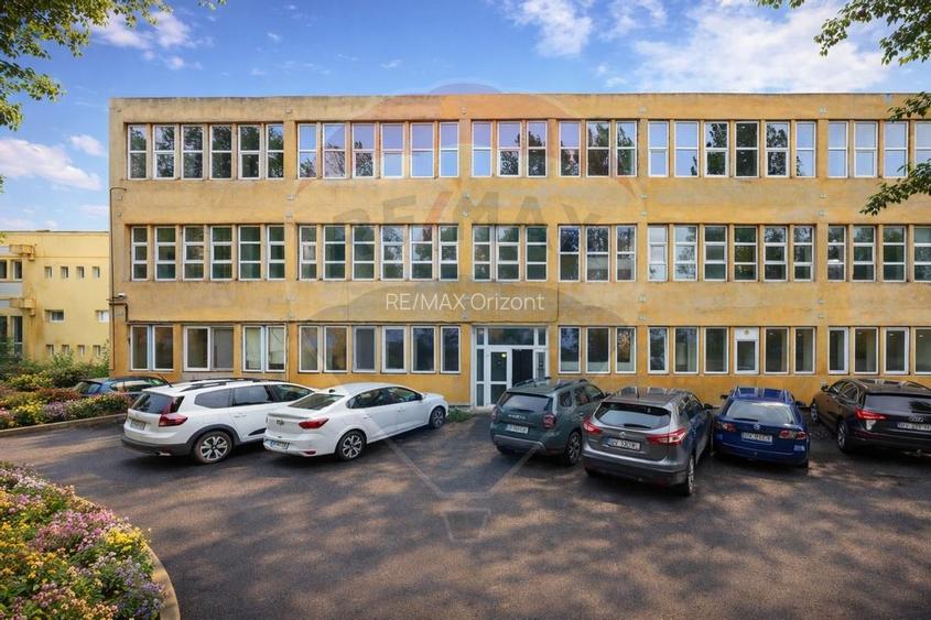 HALA INDUSTRIALA 3.072 MP CU POD RULANT LANGA AEROPORT BRASOV - 3