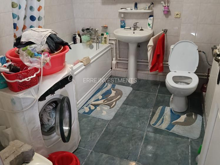 Casa interbelica, renovata total, centrul Perisului, cu vedere la lacul Cocioc - 7