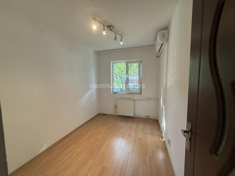 Apartament cu 3 camere, etaj 1, semidecomandat - Dacia - 3