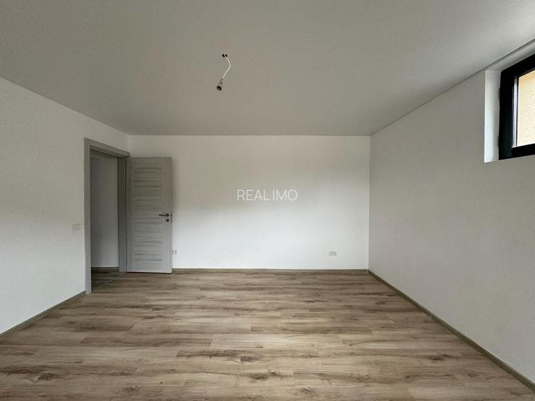 Garsonieră Luminoasa cu Balcon Spațios - 3