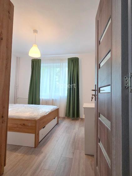 Ap. 2 camere, decomandat, renovat complet, utilat nou, bariera Bucov AFI  - 5