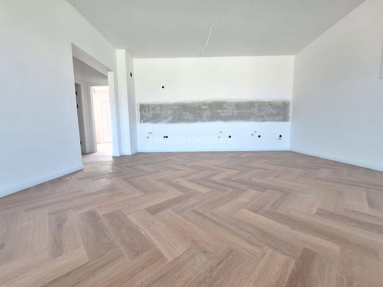 0% Comision, bloc nou 2025, parcare inclusa, 3 camere, Piata Abator - 4