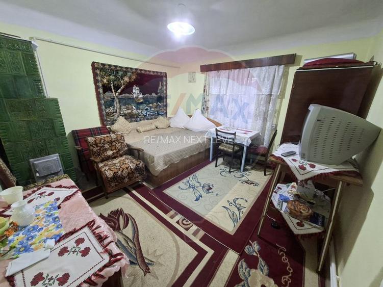 Casă de vânzare, Buhuși — 80 mp, teren 410 mp - 3