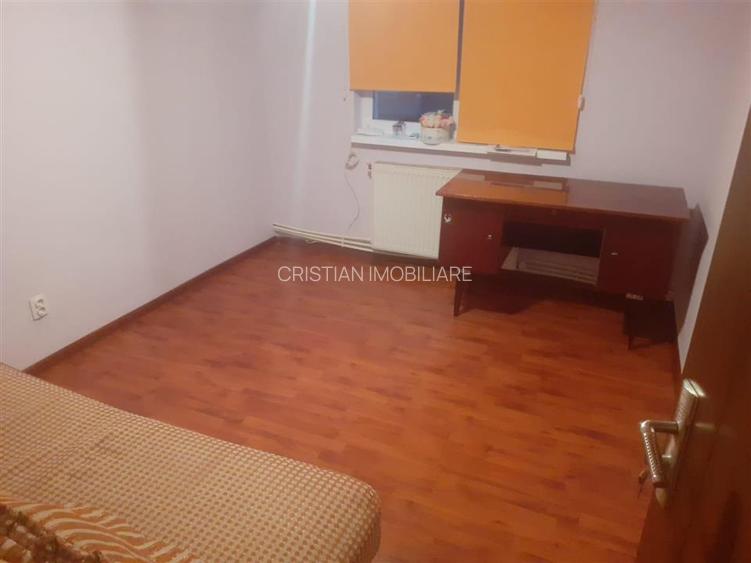 LIBER 3 camere, zona Dorobanti etaj 1 - 2