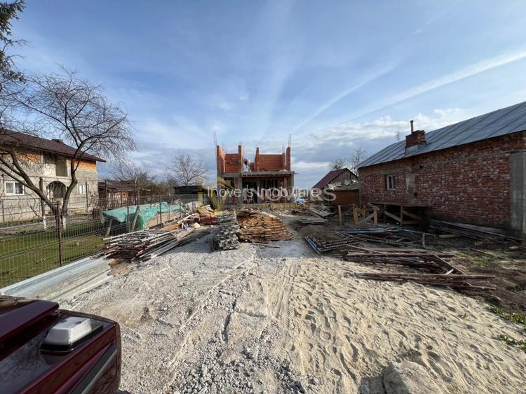 Vilă modernă P+1 | 4 dormitoare | 1300mp teren | Pompă căldură |45 min București - 5