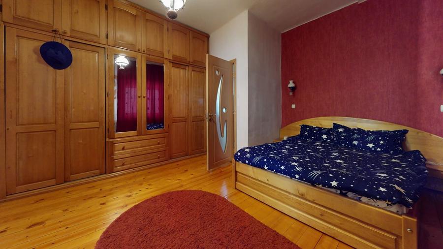 Apartament cu 3 camere,86mp ,etaj de casa,zona Onix