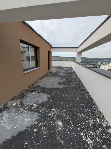 Duplex semifinisat, zona Vivo