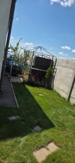 Casa pe parter cu 4 camere cu Panouri Fotovoltaice 6kw si Baterie 5kw