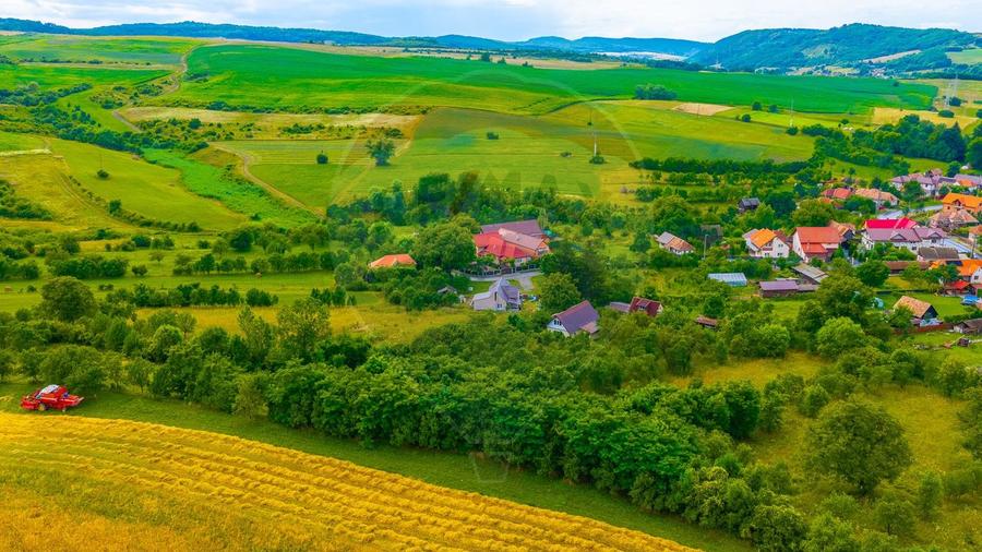 Casă pe deal, cu poveste | Teren 4.874 mp | Chiheru de Sus, Mureș
