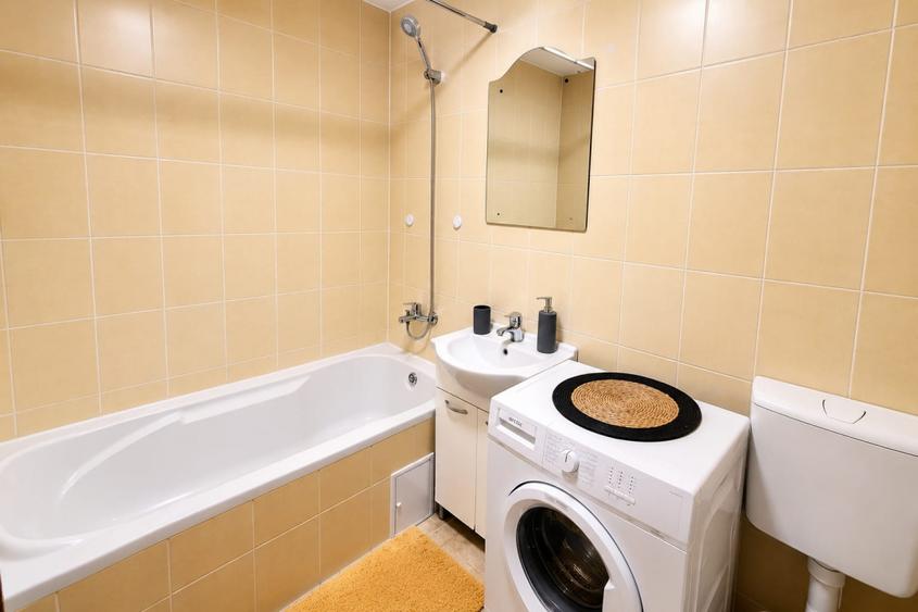 Apartamentul care îți oferă mai mult decât 47 mp – două niveluri, decomandat