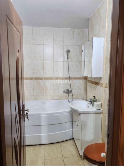 Apartament cu 3 Camere  - 4
