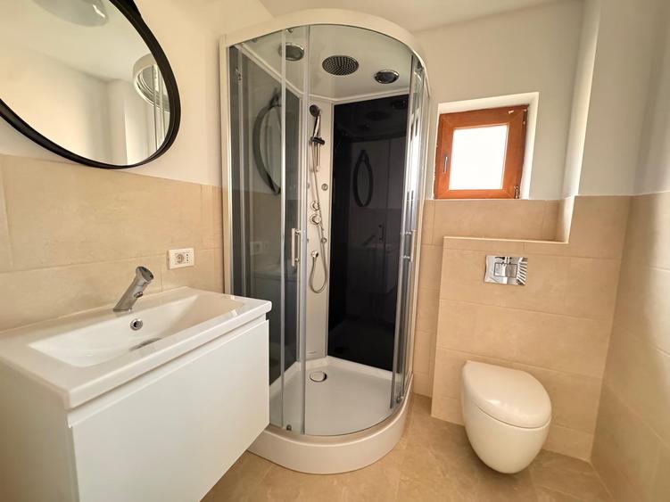 Sinaia – Zona Platou Izvor – Apartament 3 camere si 2 bai de vânzare!!!