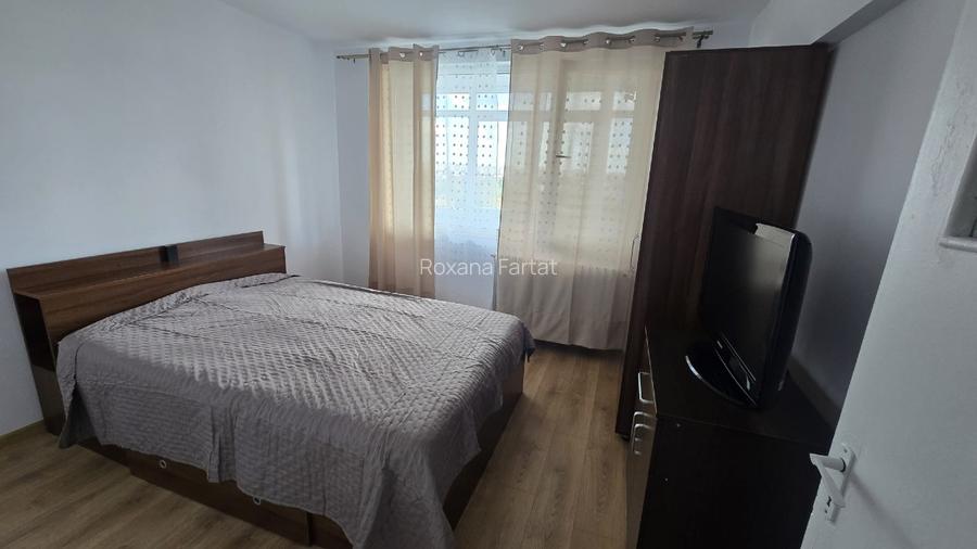 De închiriat apartament 2 camere - 5