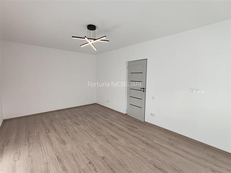 Apartament 2 camere decomandat, renovat, strada Toamnei, Centrul Civic - 3