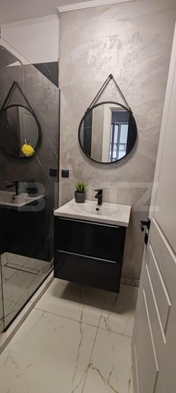 Apartament cu 3 camere, 63 mp, cu 2 bai si balcon mare, in zona Valea Garboului