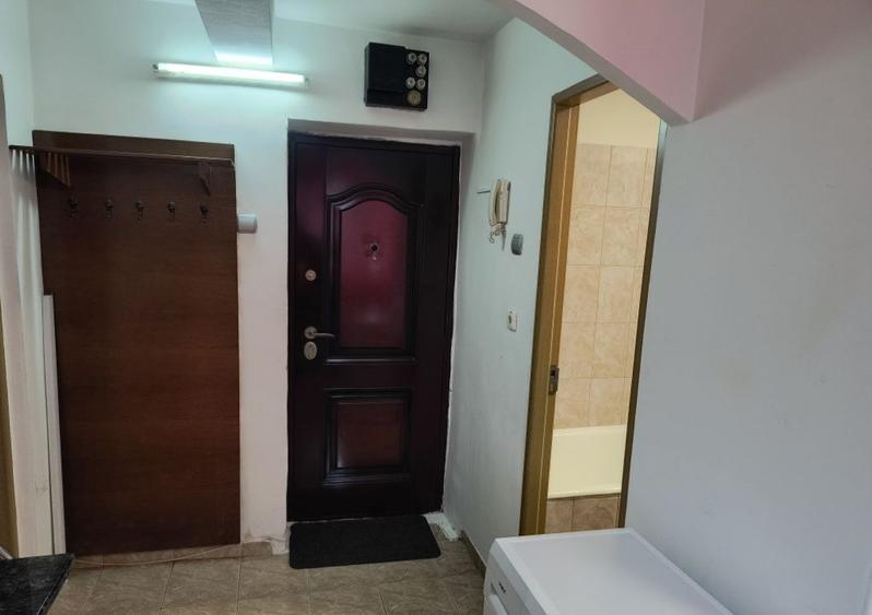 Apartament cu 1 camera, decomandat, 31mp, zona Taberei
