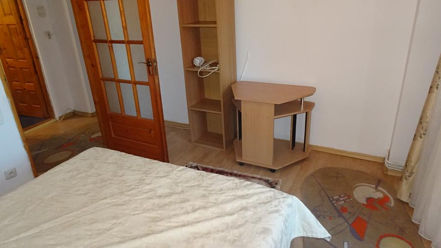 Inchiriez apartament 2 camere dec, Deva,I. Maniu, et 2, disponibil din 01.07.26