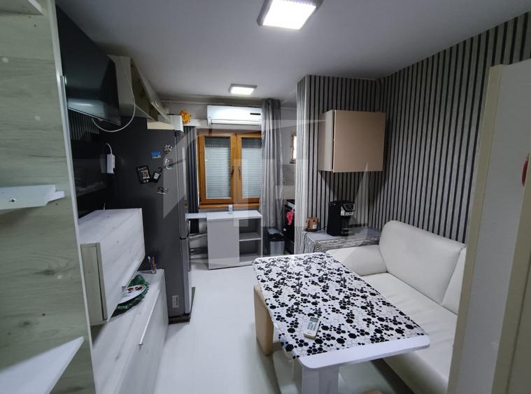Apartament 3 camere, 2 balcoane, etaj 2 in cartier Intre Lacuri