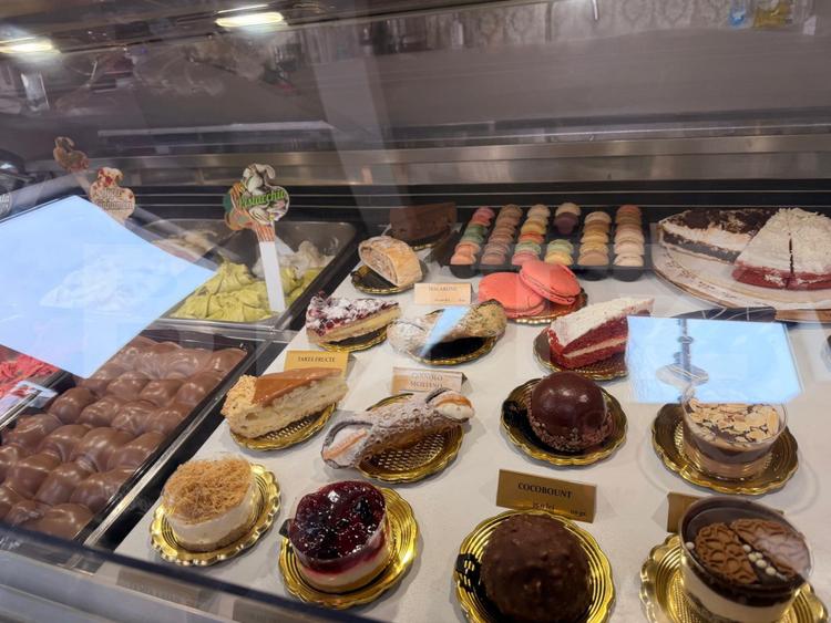 Afacere la cheie de vânzare, 123 mp, Gelateria Theodor Aman