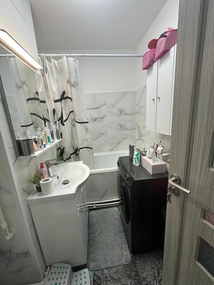 Vanzare apartament 2 camere Militari Universitatea Politehnica