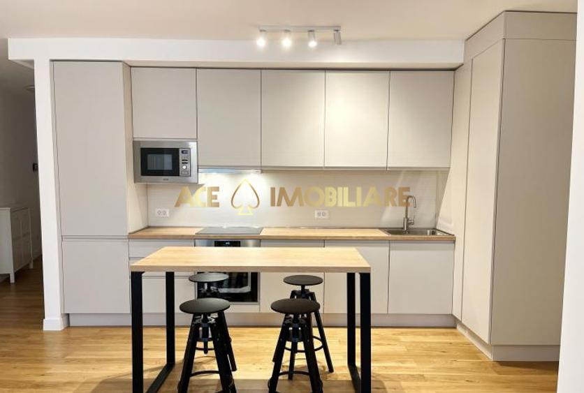 2 Camere de inchiriat | Unirii | Metrou | Centrala | Parcare Subterana