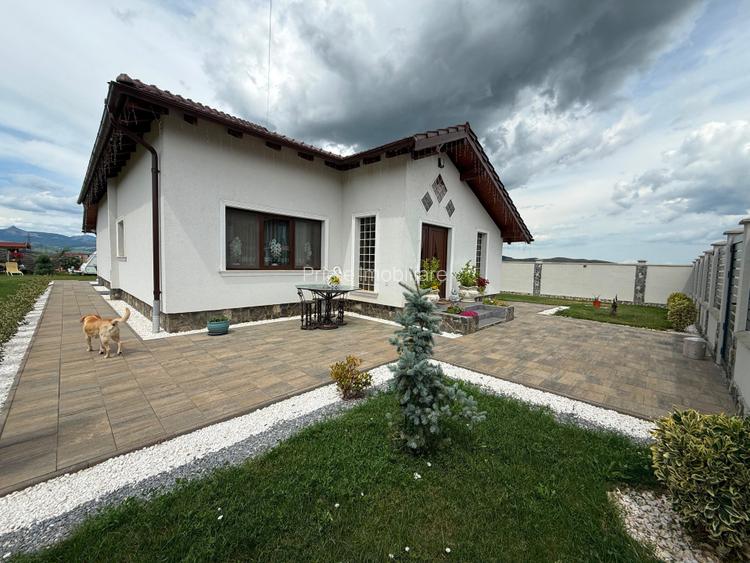 Casă de vânzare în Micești | 117 mp utili | 809 mp teren | - 9