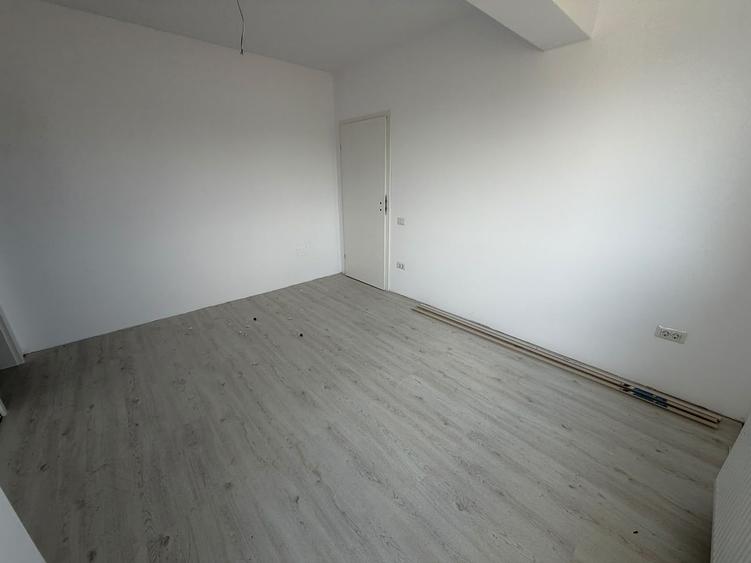 STUDIO - DORMITOR SEPARAT, PARCARE, BUCATARIE INCHISA, COMIS 0%