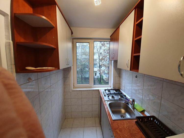 370 negociab De inchiriat Garsoniera lux etaj 2 apropiere metrou Muncii si Iancu