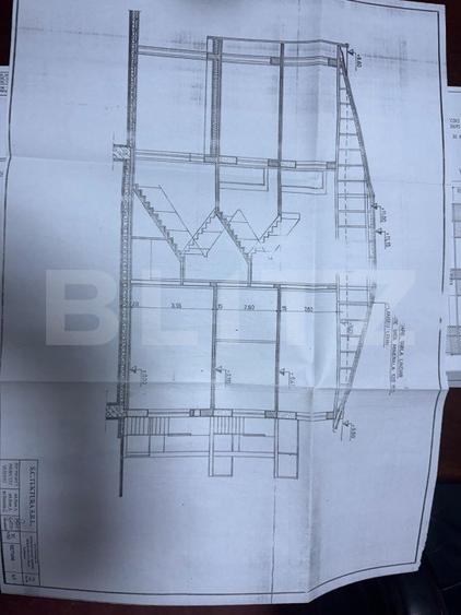 Spatiu comercial p+2 , 750 mp de vanzare zona centrala