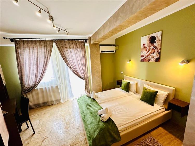 Studio de LUX cu balcon zona Centrala