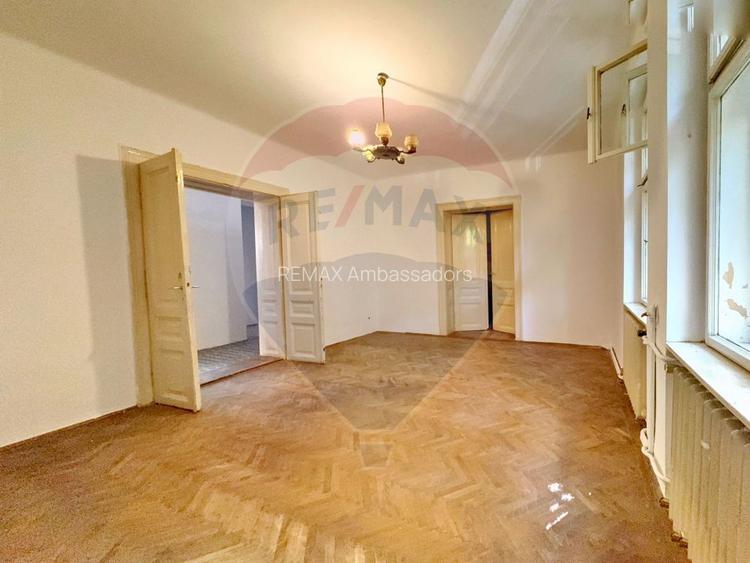 Casă / Vilă cu 6 camere de vânzare în zona Elisabetin - 21
