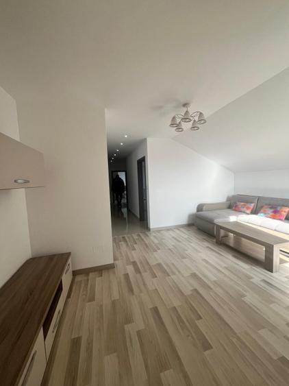 Apartament 3 camere , bloc nou , Radauti