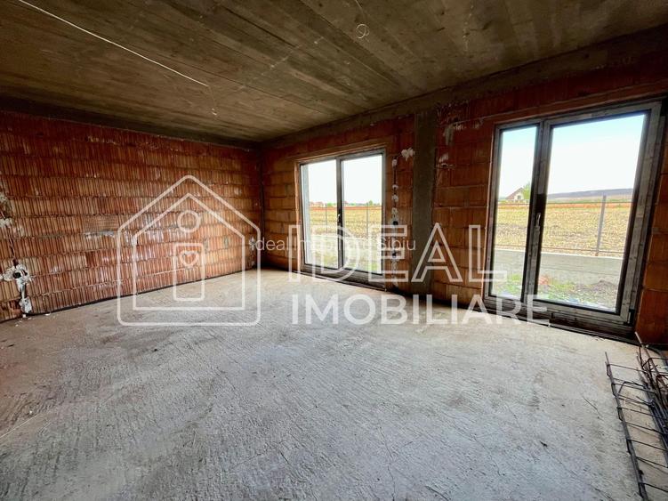 Casa individuala - 125mpu și 270mp curte | Sura Mica - 12